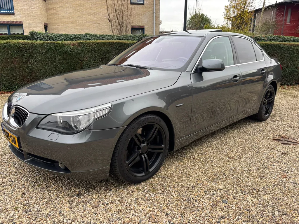 BMW 5-serie 545i Executive | LEER | PANORAMA DAK |