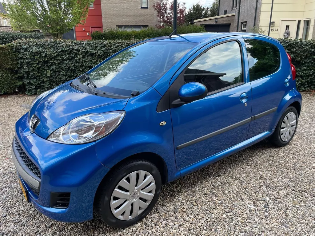 Peugeot 107 1.0-12V Sublime