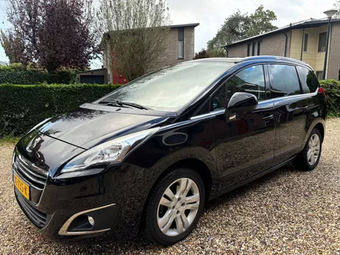 Peugeot 5008 1.6 THP Blue Lease Executive