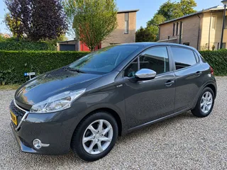Peugeot 208 1.2 PureTech Style Pack