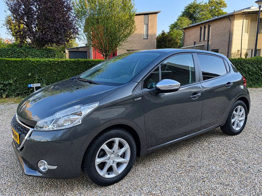 Peugeot 208 1.2 PureTech Style Pack